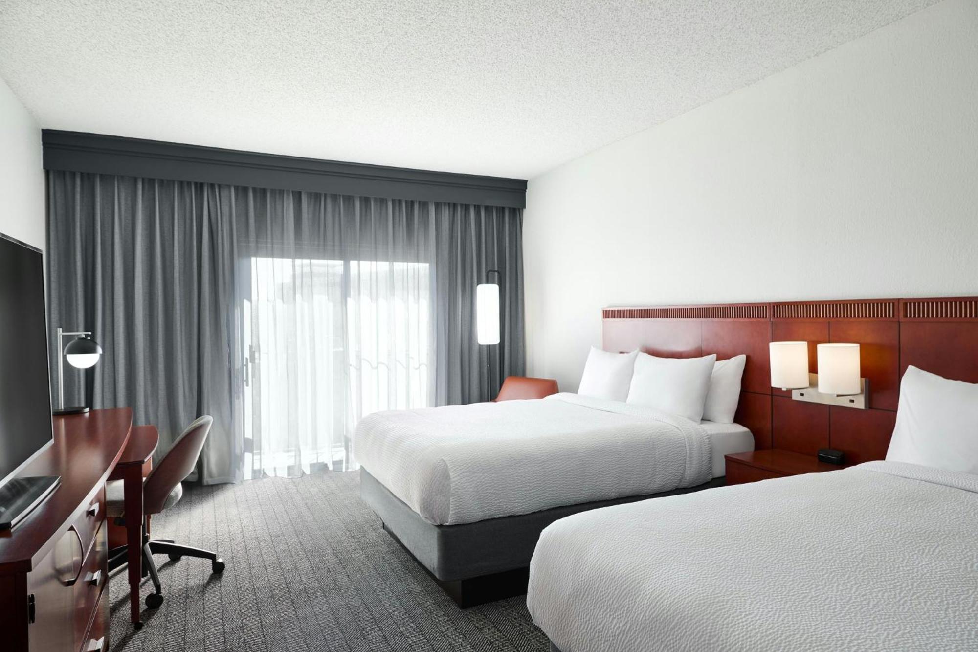 Hotel Courtyard St. Louis Creve Coeur Exterior foto