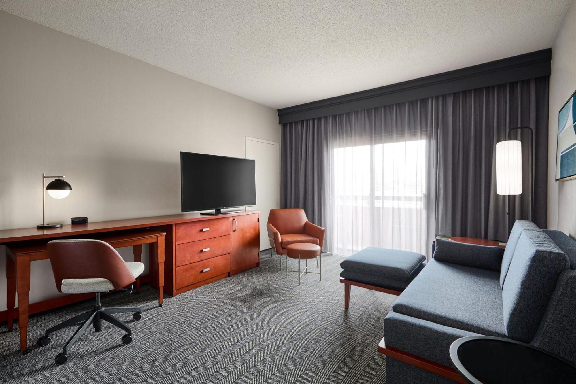 Hotel Courtyard St. Louis Creve Coeur Exterior foto