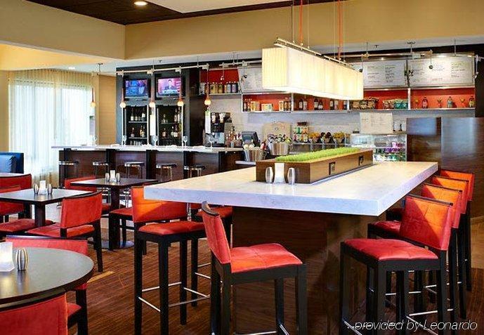 Hotel Courtyard St. Louis Creve Coeur Restaurant foto